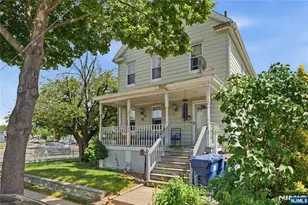 33-35 Pulaski Pl, Hackensack, NJ 07601 - Photo 5