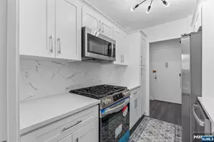 6600 Blvd E 15F, West New York, NJ 07093 - Photo 9