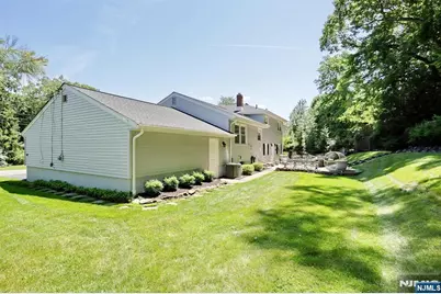 11 Henry Avenue, Park Ridge, NJ 07656 - Photo 27