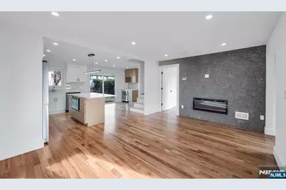378 Marvin Avenue, Hackensack, NJ 07601 - Photo 7
