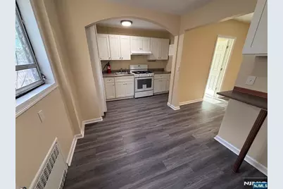 17 Westview Terrace, Teaneck Township, NJ 07666 - Photo 11