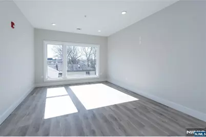 387 Park Street 302 #302, Hackensack, NJ 07601 - Photo 7
