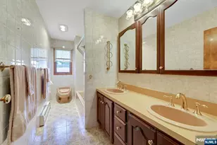 733 1st St, Lyndhurst Township, NJ 07071 - Photo 19