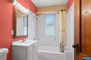 89 Shaler Ave, Fairview, NJ 07022 - Photo 31