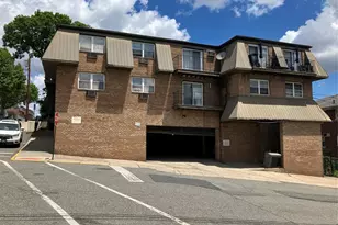 154 Rothwell Ave 2B, Cliffside Park, NJ 07010 - Photo 1