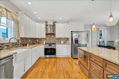 149 Elm Avenue, Hackensack, NJ 07601 - Photo 11