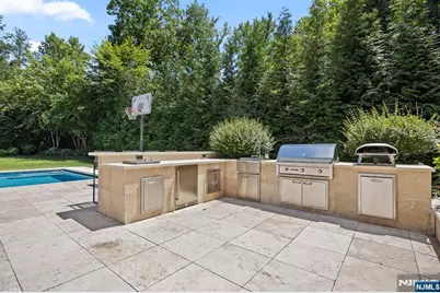 409 Whitewood Road, Englewood, NJ 07631 - Photo 43