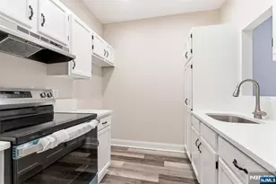 1208 Richmond 208, West Milford, NJ 07480 - Photo 9