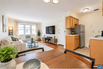 412 68th Street 17 #17, Guttenberg, NJ 07093 - Photo 1