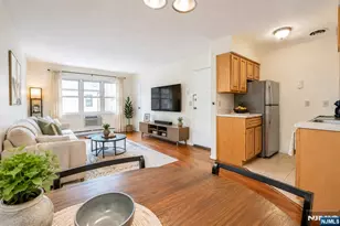 412 68th Street 17, Guttenberg, NJ 07093 - Photo 1