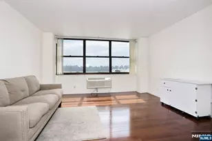 7004 Blvd E 5L, Guttenberg, NJ 07093 - Photo 29