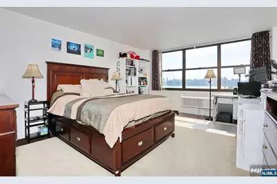 7004 Boulevard E, Guttenberg, NJ 07093 - Photo 23