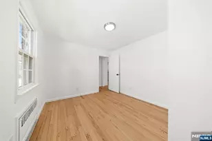 493 Beverly Road 1, Teaneck Township, NJ 07666 - Photo 9