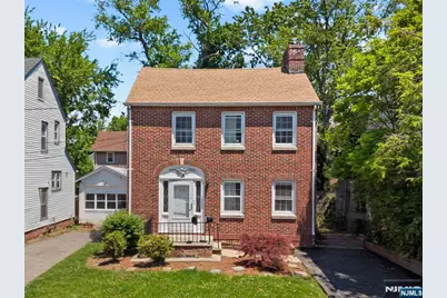 493 Beverly Road 1 #1, Teaneck Township, NJ 07666 - Photo 1