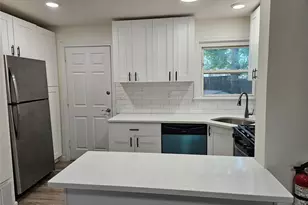 281 Marion Ave, Cliffside Park, NJ 07010 - Photo 3
