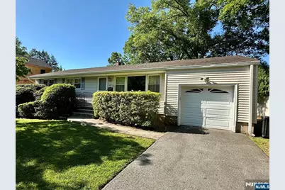622 Valley Court, Washington Township, NJ 07676 - Photo 1