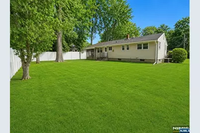 622 Valley Court, Washington Township, NJ 07676 - Photo 19