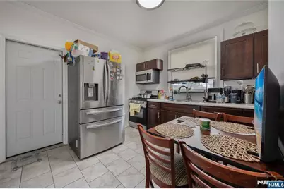 196 Windsor Street, Kearny, NJ 07032 - Photo 23