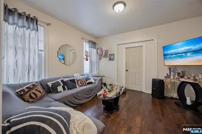 196 Windsor Street, Kearny, NJ 07032 - Photo 7