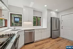 16 Henry Street 2, Bloomfield, NJ 07003 - Photo 7