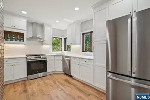 16 Henry Street 2, Bloomfield, NJ 07003 - Photo 5