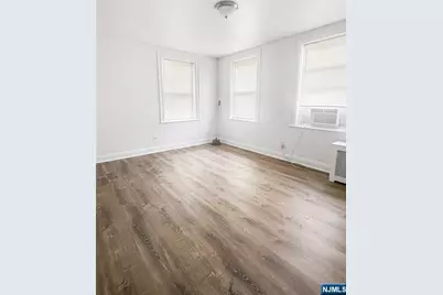 818 Summit Avenue 3 #3, River Edge, NJ 07661 - Photo 5