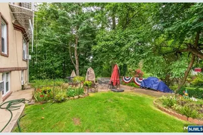 818 Summit Avenue 3 #3, River Edge, NJ 07661 - Photo 9