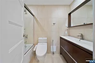 200 Winston Dr 2409, Cliffside Park, NJ 07010 - Photo 41