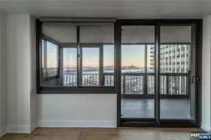 200 Winston Dr 2409, Cliffside Park, NJ 07010 - Photo 17