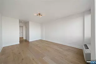 200 Winston Dr 2409, Cliffside Park, NJ 07010 - Photo 39