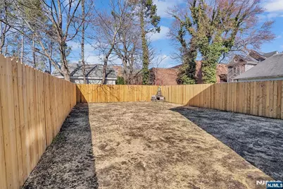 249 Hillside, Leonia, NJ 07605 - Photo 39