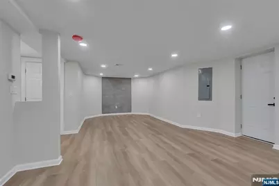 249 Hillside, Leonia, NJ 07605 - Photo 33