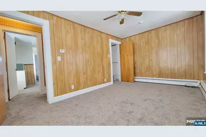 609 Chase Avenue, Lyndhurst Township, NJ 07071 - Photo 9