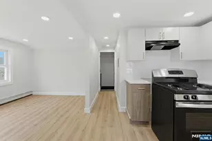203-205 Hansbury, Newark, NJ 07112 - Photo 33