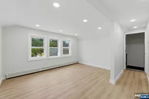 203-205 Hansbury, Newark, NJ 07112 - Photo 35