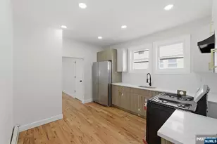 203-205 Hansbury, Newark, NJ 07112 - Photo 7