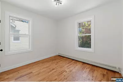 203-205 Hansbury, Newark, NJ 07112 - Photo 27