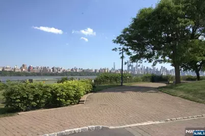 340 The Promenade, Edgewater, NJ 07020 - Photo 41