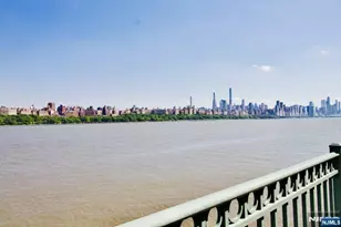 340 The Promenade, Edgewater, NJ 07020 - Photo 35