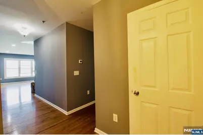 340 The Promenade, Edgewater, NJ 07020 - Photo 11
