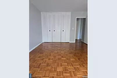 2348 Linwood Avenue 3L #3L, Fort Lee, NJ 07024 - Photo 11