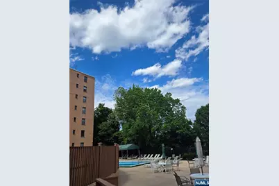 2348 Linwood Avenue 3L #3L, Fort Lee, NJ 07024 - Photo 13