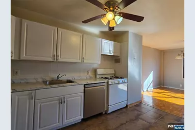 2348 Linwood Avenue 3L #3L, Fort Lee, NJ 07024 - Photo 7