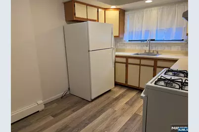 204 Terhune 204C #204C, Lodi, NJ 07644 - Photo 5