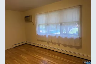 204 Terhune 204C #204C, Lodi, NJ 07644 - Photo 3