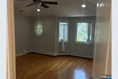 376 Aurora Avenue, Cliffside Park, NJ 07010 - Photo 5