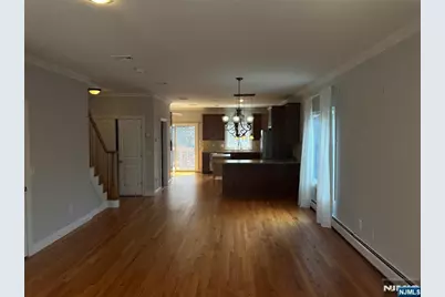 376 Aurora Avenue, Cliffside Park, NJ 07010 - Photo 3