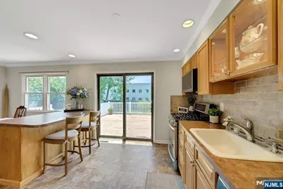 11 Monnett Street, Little Ferry, NJ 07643 - Photo 7