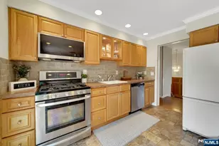 11 Monnett St, Little Ferry, NJ 07643 - Photo 11