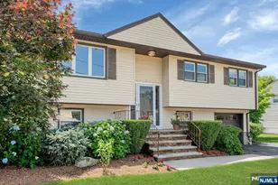 11 Monnett St, Little Ferry, NJ 07643 - Photo 3